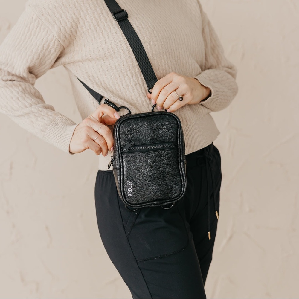 LEATHER MIDNIGHT CROSSBODY SLING - Picture 3 of 4